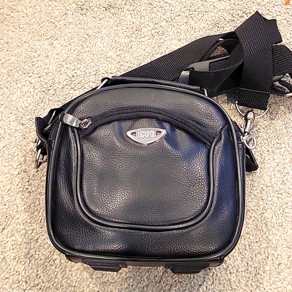 Icon padded camera case black and nickel fasteners nwot